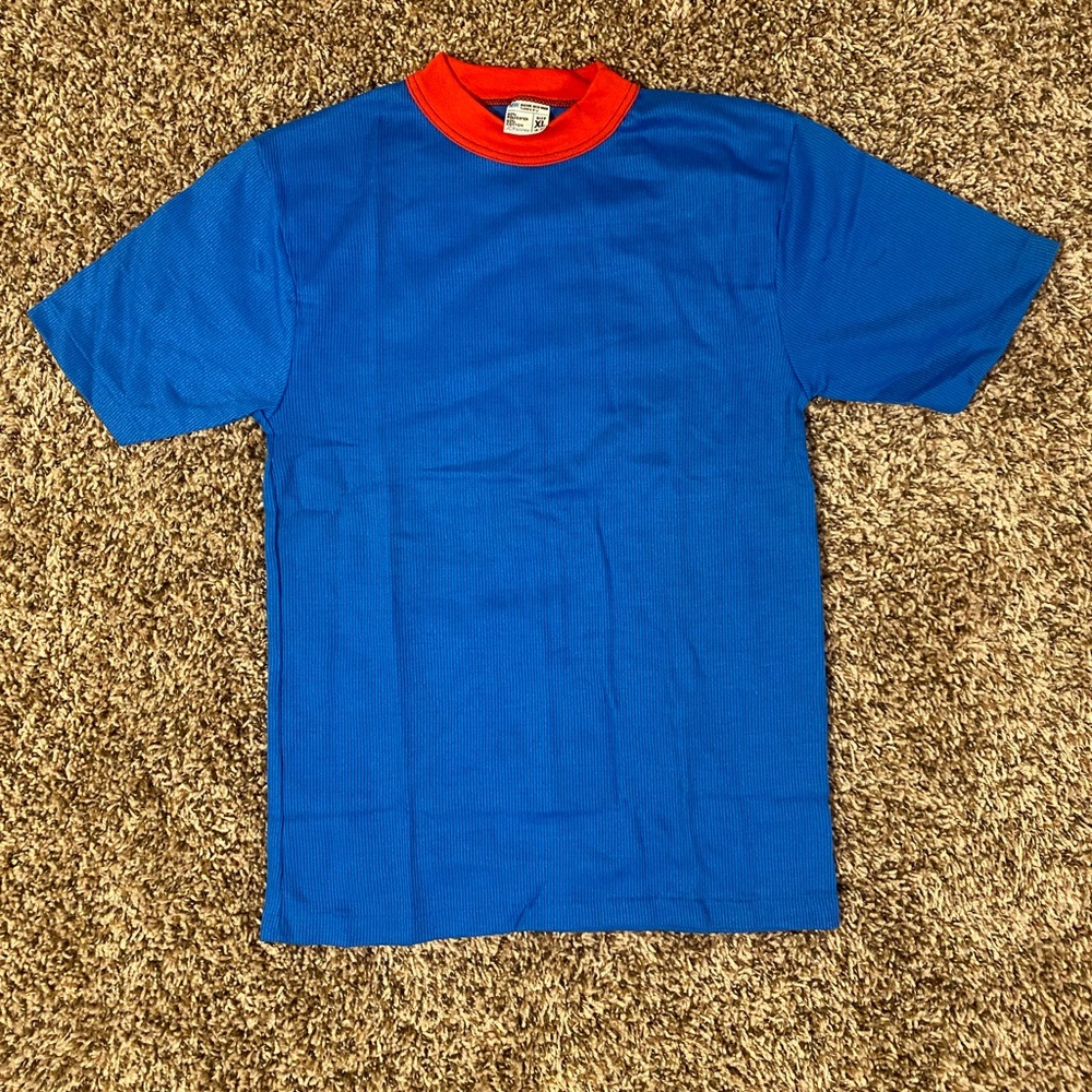 Vintage Men’s XL JCPenney Red and Blue Crew Neck Shirt (see measurements)